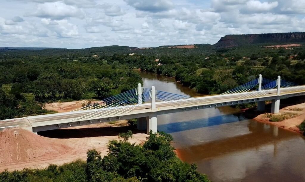 Ponte Estaiada Bolsonaro inaugura no Piauí