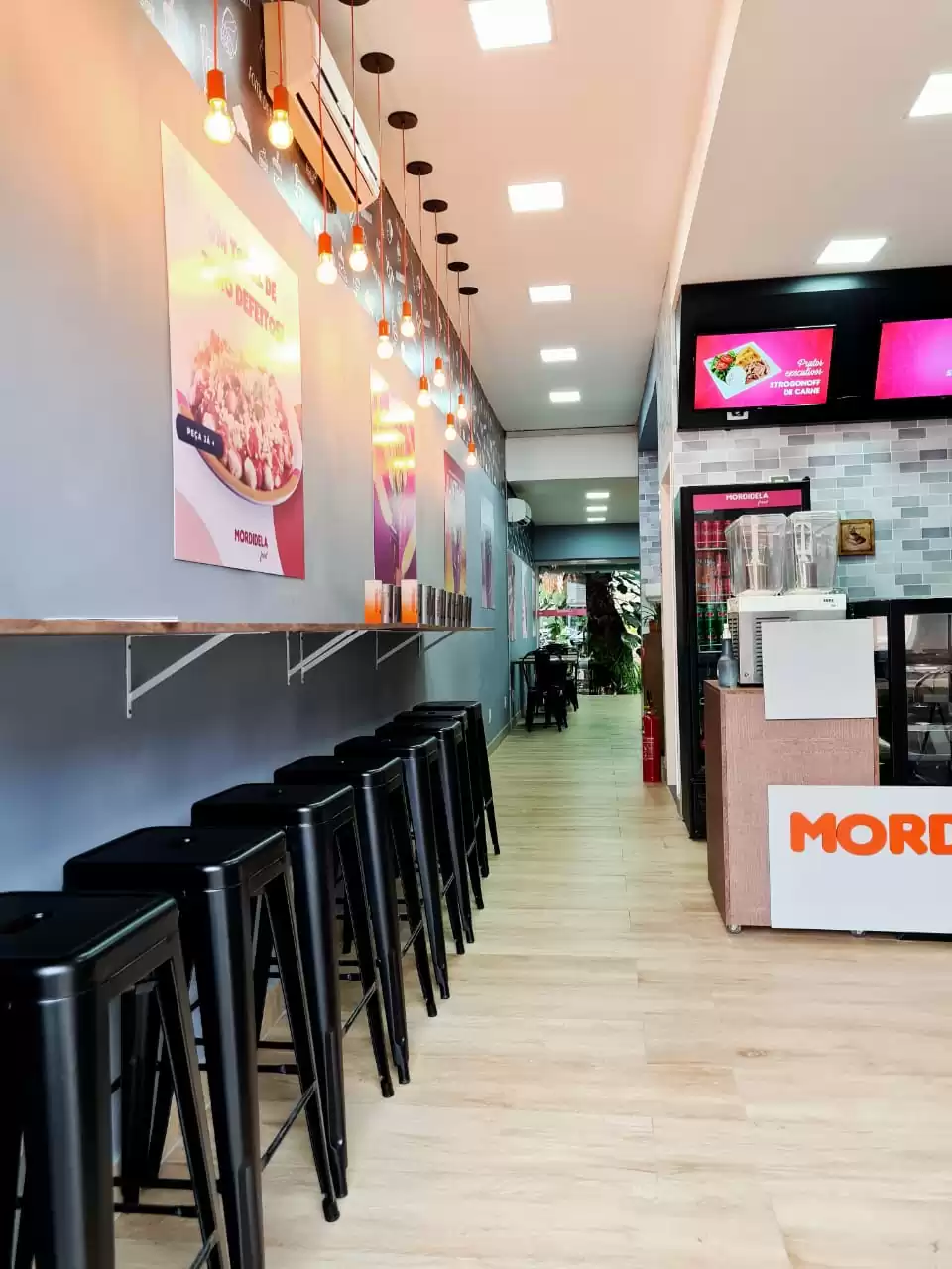 Mordidela Food inaugura unidade em Brasília