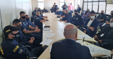 Vitor Hugo realiza reunião com a GCM de Goiás