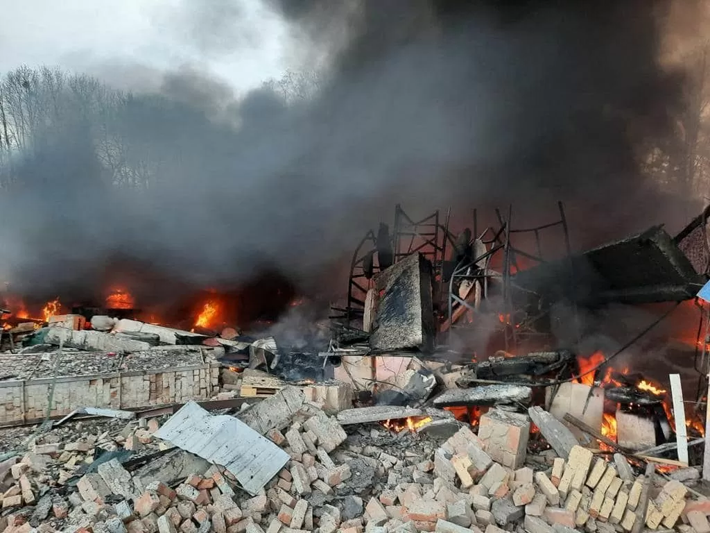 Rússia ataca local do Serviço de Guarda da Fronteira do Estado ucraniano perto de Kiev.