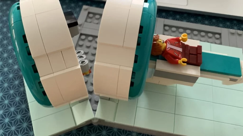 Lego distribui kits nos hospitais