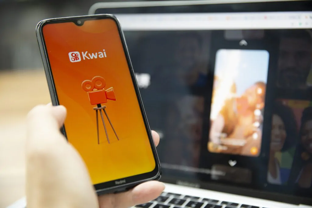 Dia do Professor: conheça cinco educadores para seguir no Kwai
