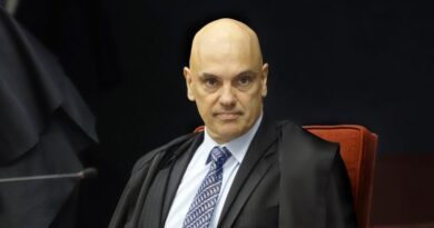 Câmara de Curitiba aprova moção de protesto contra Alexandre de Moraes