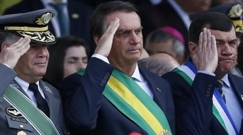 BOLSONARO REÚNE GENERAIS EM REUNIÃO DE EMERGÊNCIA