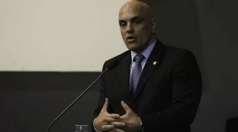 Moraes determina quebra do sigilo de imagens de vandalismo no Planalto