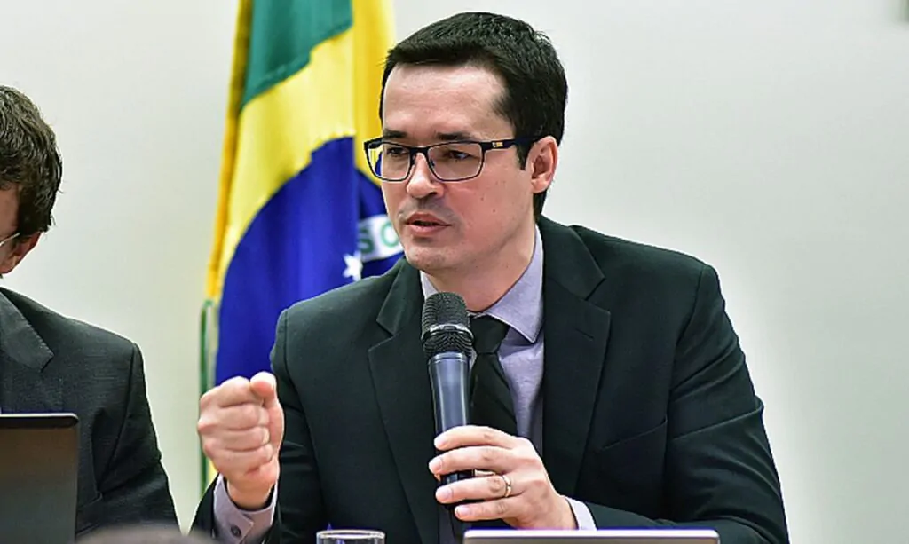 TSE cassa mandato de Deltan Dallagnol