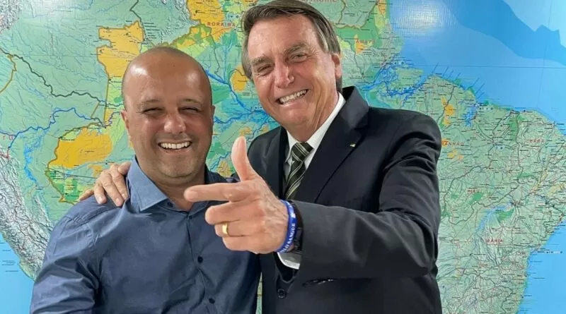 Vitor Hugo demonstra força e tem nome cotado para prefeito de Goiânia e Anápolis